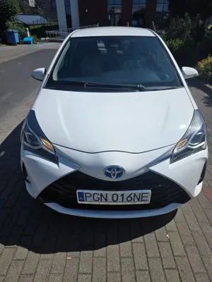 Toyota Yaris III (2011-2019) Hybrid 100 Selection Platinum 2018