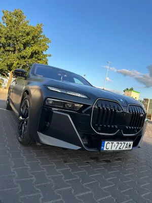 BMW 7 Series G70 (2022-) 2023