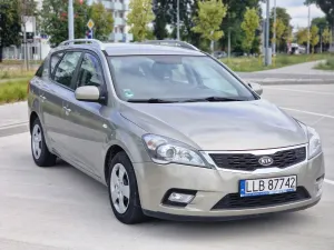 Kia Ceed I (2006-2012) 1.4 Comfort + 2011