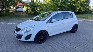 Opel Corsa D (2006-2014) 1.4 16V Color Edition 2012