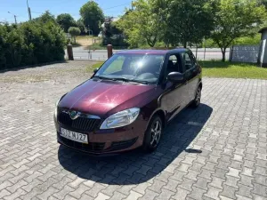Skoda Fabia II (2007-2014) 1.4 16V Family 2012
