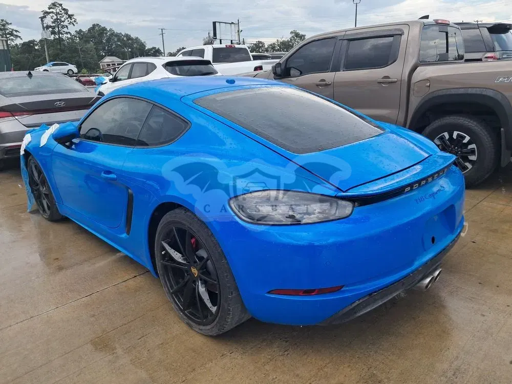 Porsche Cayman 2022