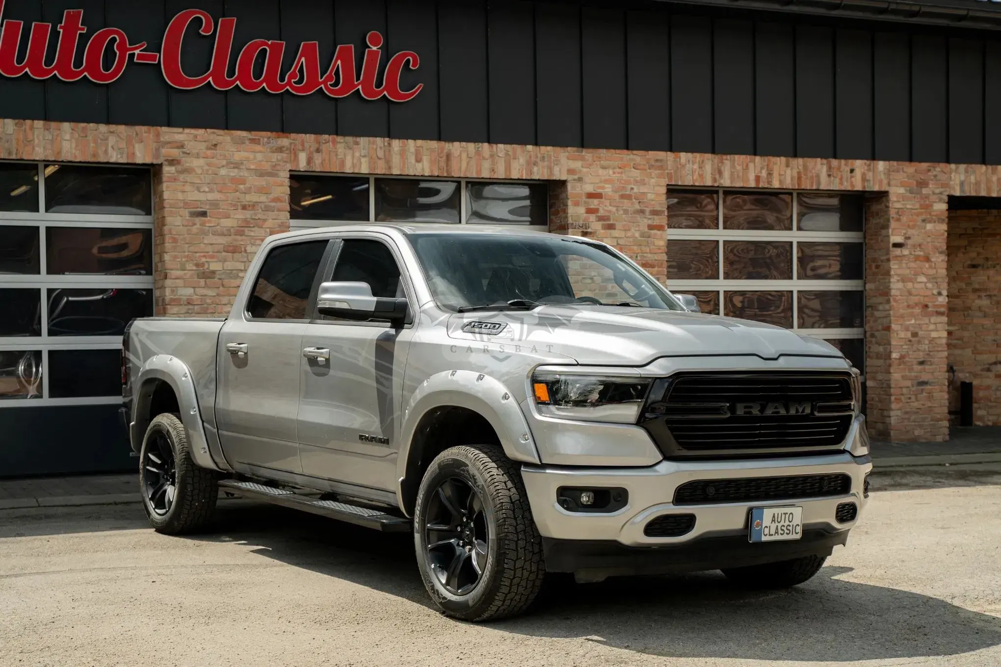 RAM 1500 5.7 Crew Cab Bighorn 2020
