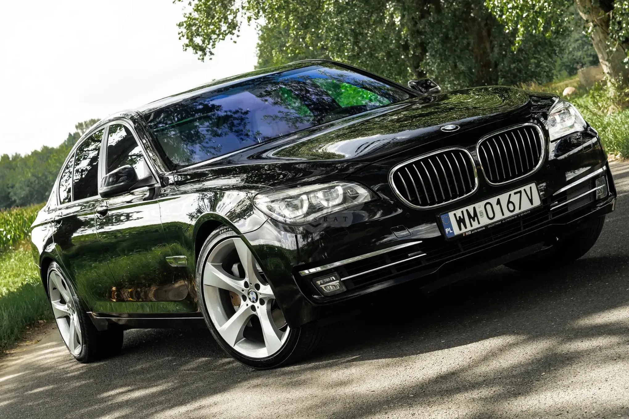 BMW 7 Series F01 (2008-2015) 750i xDrive 2013