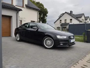 Audi A4 B8 (2007-2015) 2.0 TDI DPF S line Sportpaket 2012