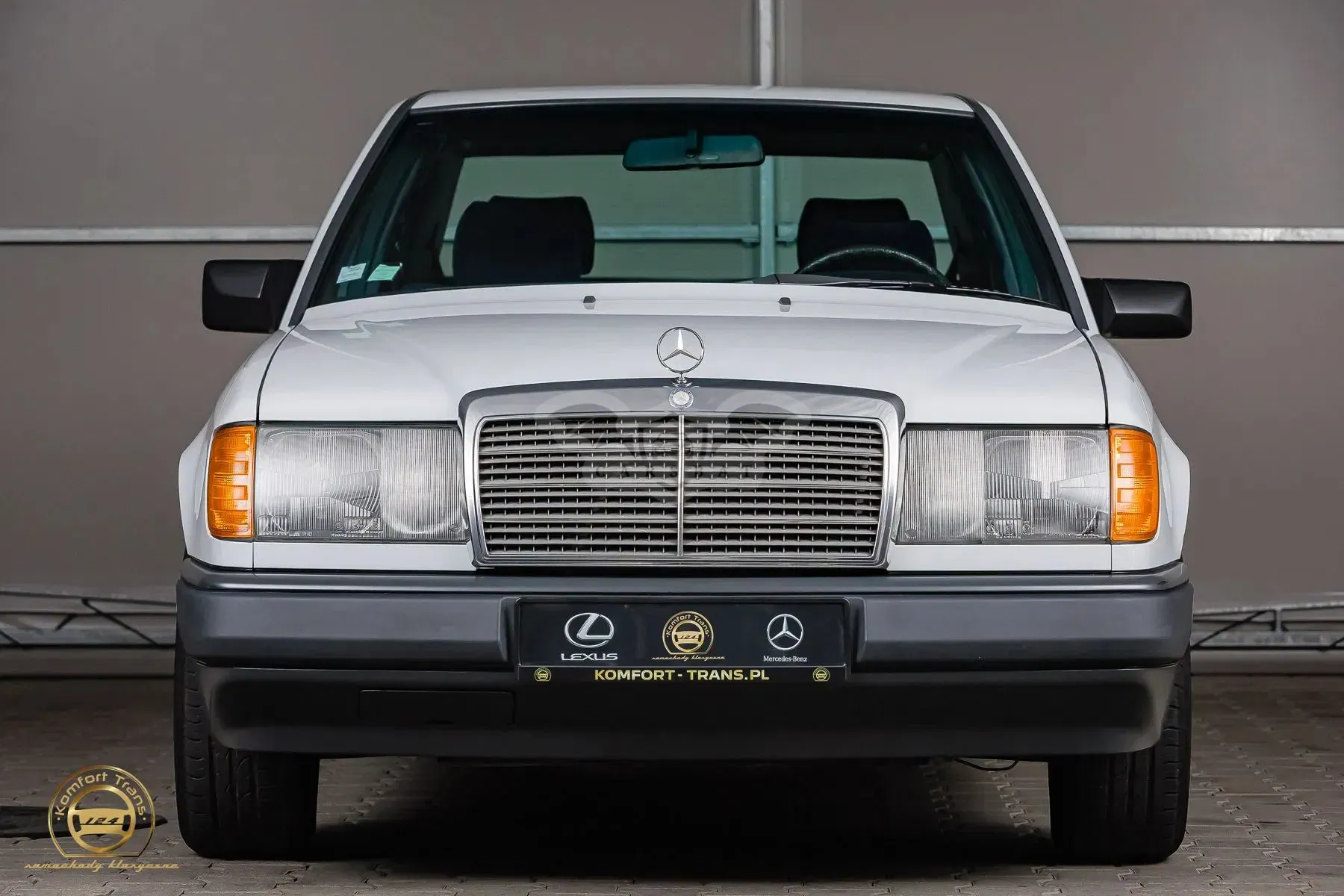 Mercedes-Benz E 1987