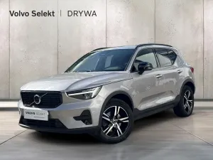 Volvo XC40 2025