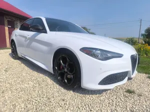 Alfa Romeo Giulia 2.0 Turbo 16V AT8-Q4 Ti 2019