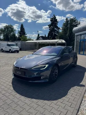 Tesla Model S 90 D 2017