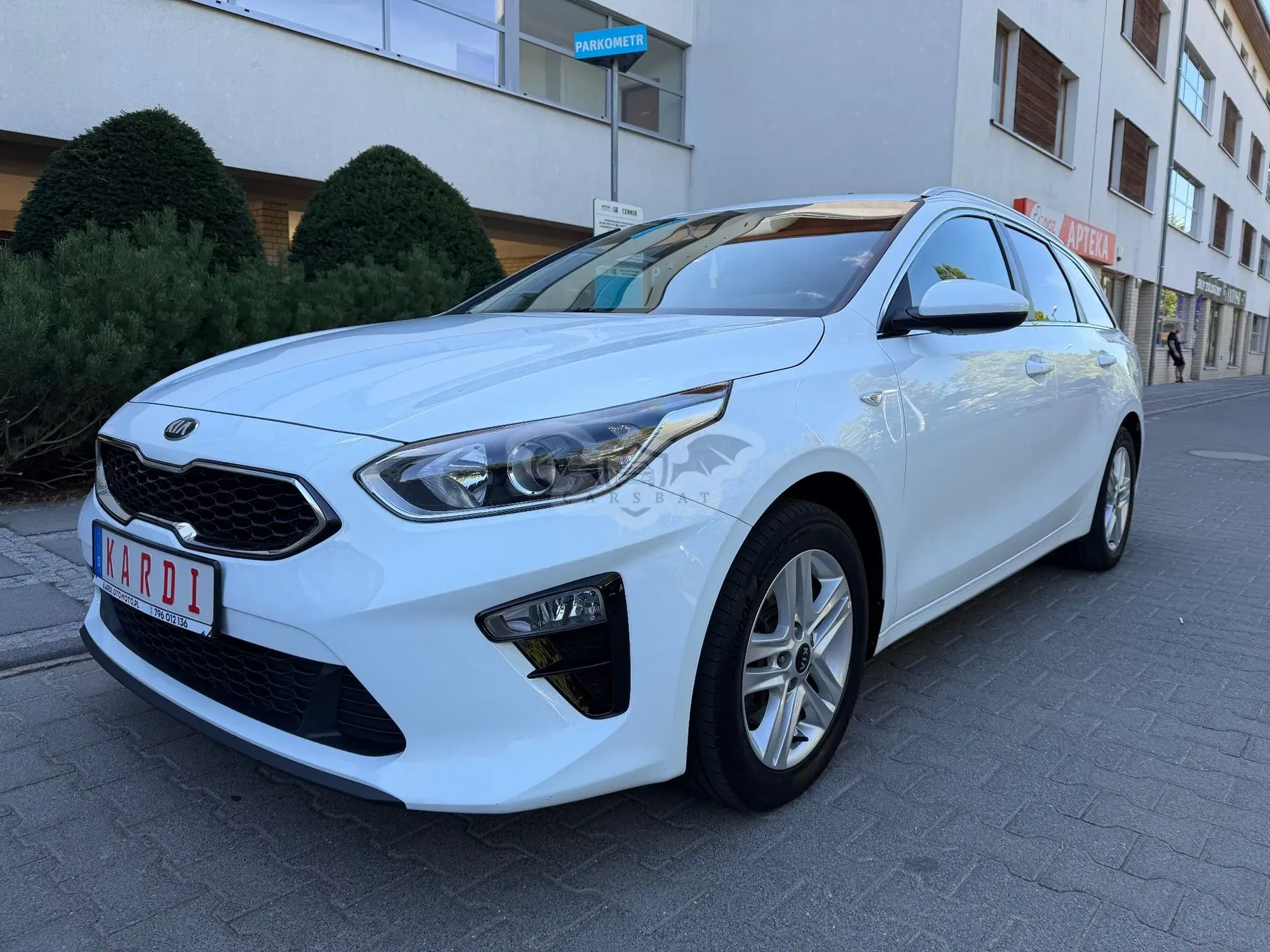 Kia Ceed III (2018-) 1.6 CRDi SCR L Business Line 2019