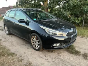 Kia Ceed II (2012-) 1.6 GDI Business Line 2012