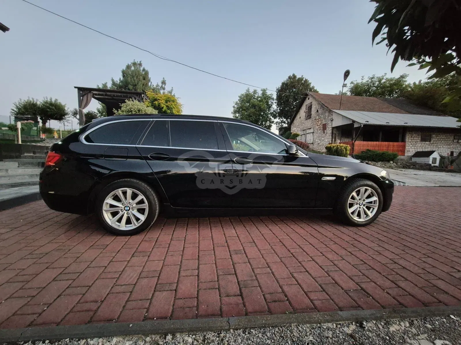 BMW 5 Series F10/F11 (2009-2017) 520d 2011