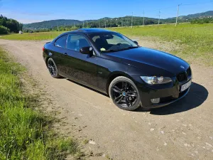 BMW 3 Series E90/E91/E92/E93 (2005-2012) 330d xDrive 2009