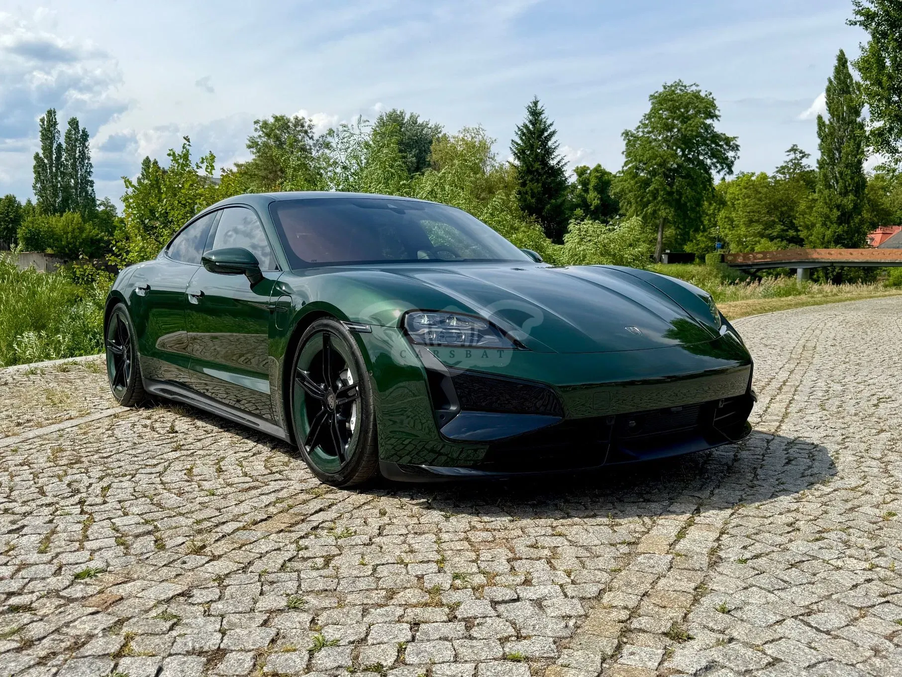 Porsche Taycan 105kWh Turbo 2025