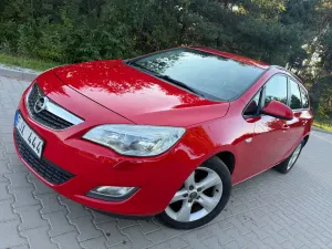 Opel Astra J (2009-2019) 1.7 CDTI Enjoy 2012