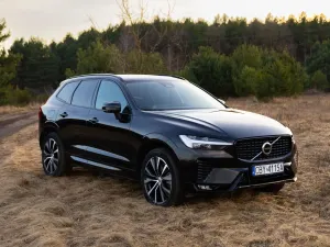 Volvo XC60 II (2017-) B4 B Plus Dark 2023