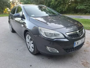 Opel Astra J (2009-2019) 1.7 CDTI 2011
