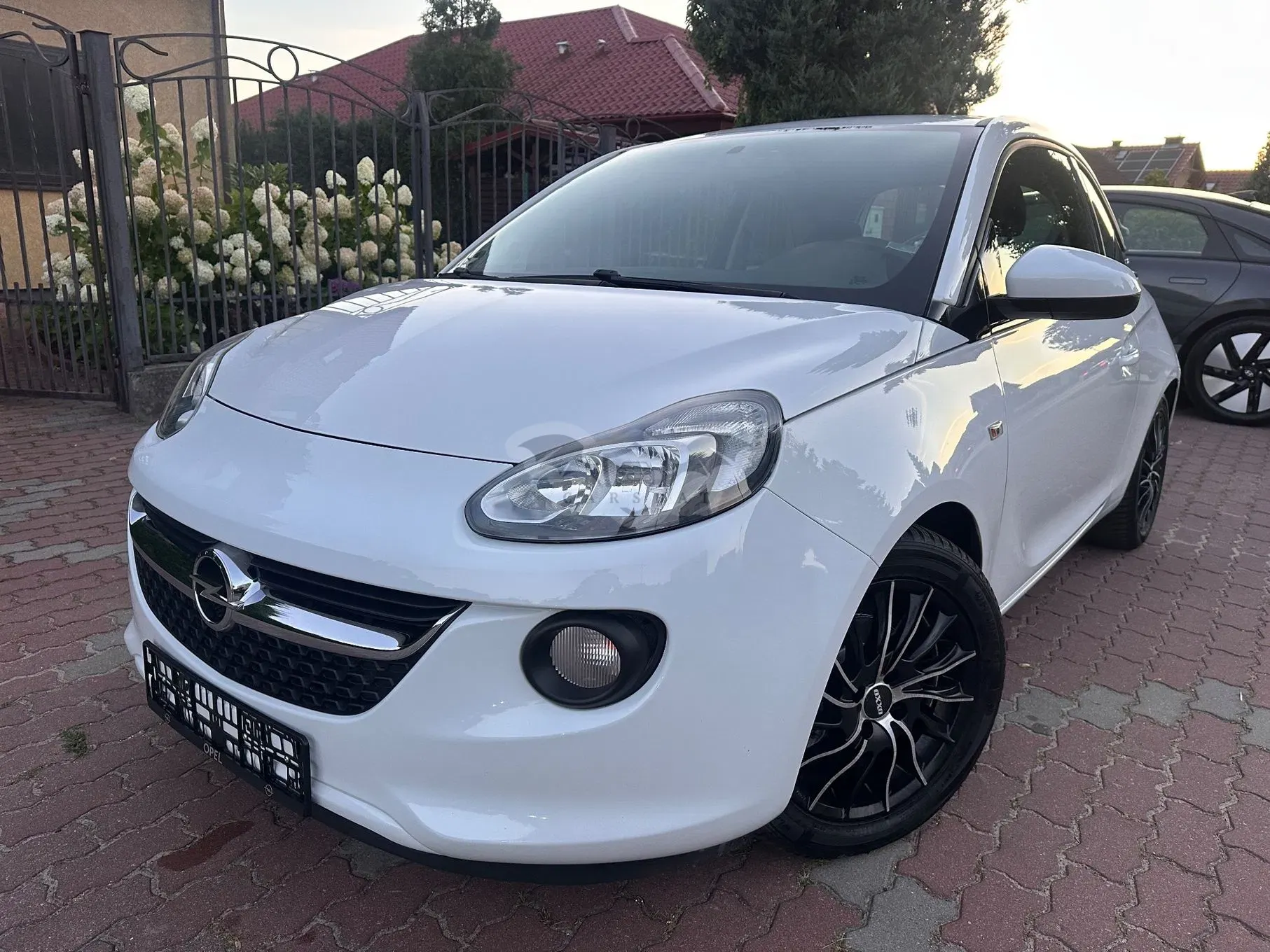 Opel Adam 1.2 ecoFLEX Start/Stop Black Link 2013