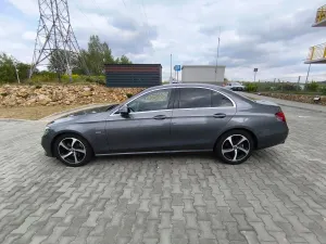 Mercedes-Benz E W213 (2016-2023) 220 d 9G-TRONIC AMG Line 2020