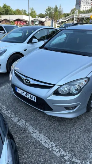 Hyundai i30 I (2007-2012) 1.6 Style 2011