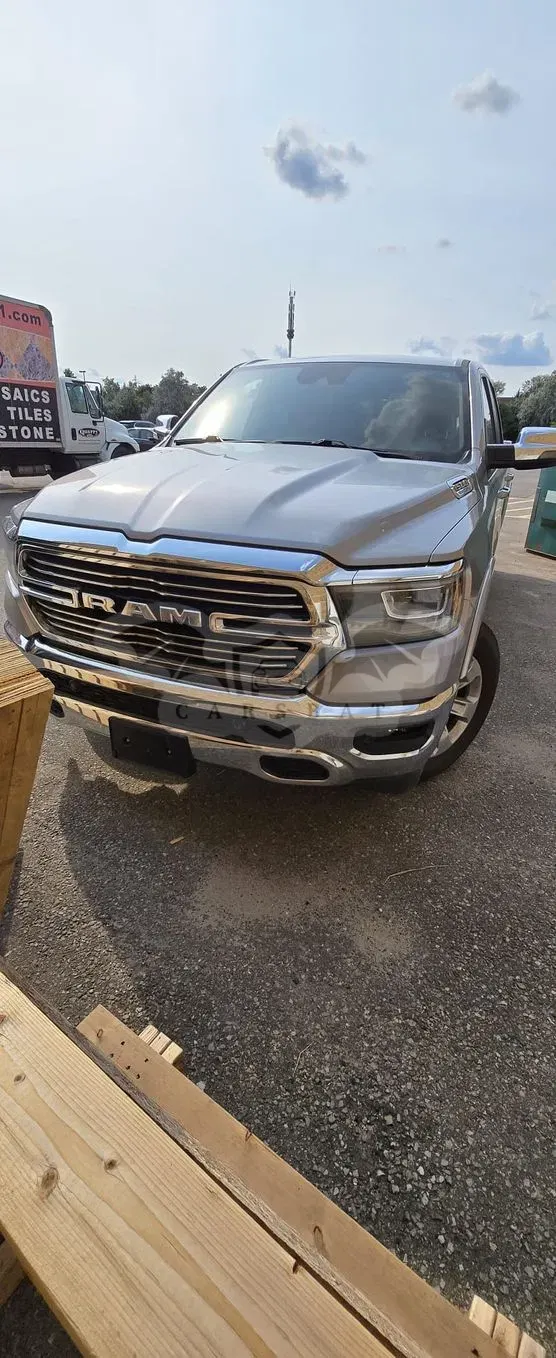 RAM 1500 5.7 eTorque Crew Cab Shortbed Laramie Chrome 2023