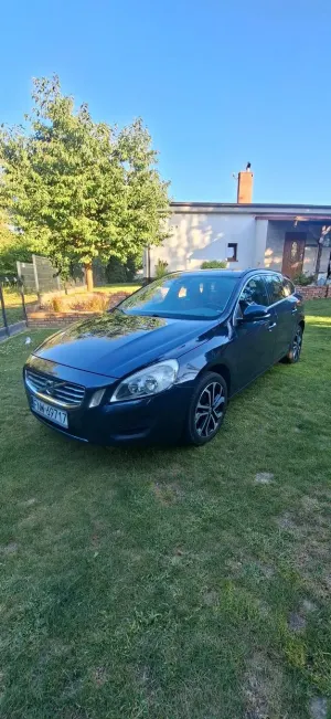 Volvo V60 I (2011-2018) D2 Momentum 2012