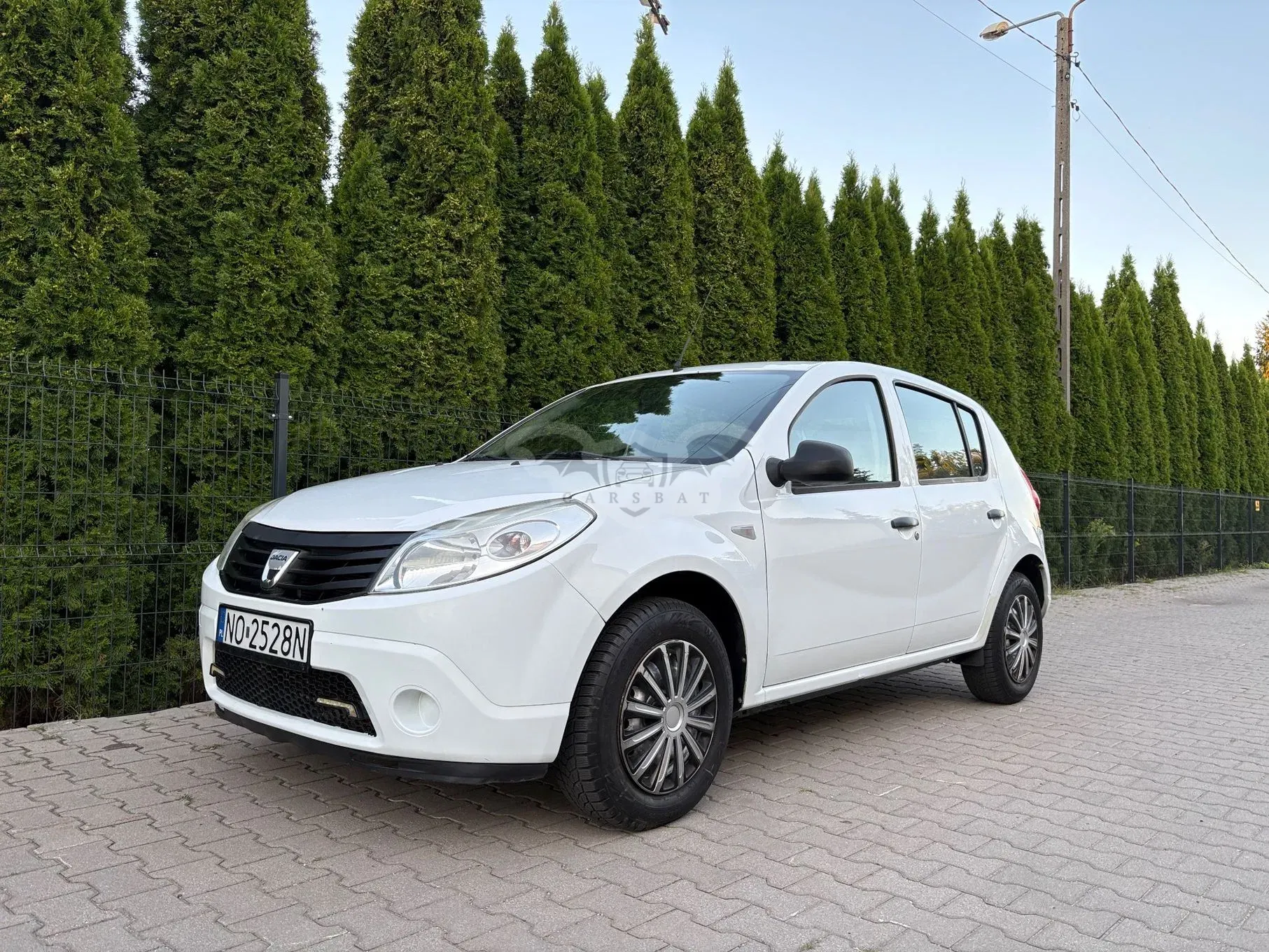 Dacia Sandero I (2008-2012) 1.2 16V Access 2011