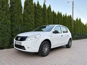 Dacia Sandero I (2008-2012) 1.2 16V Access 2011