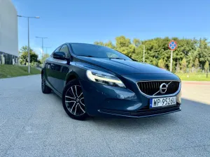 Volvo V40 II (2012-) D2 Drive-E SCR Momentum 2016
