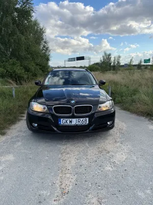 BMW 3 Series E90/E91/E92/E93 (2005-2012) 318d DPF Edition Lifestyle 2010