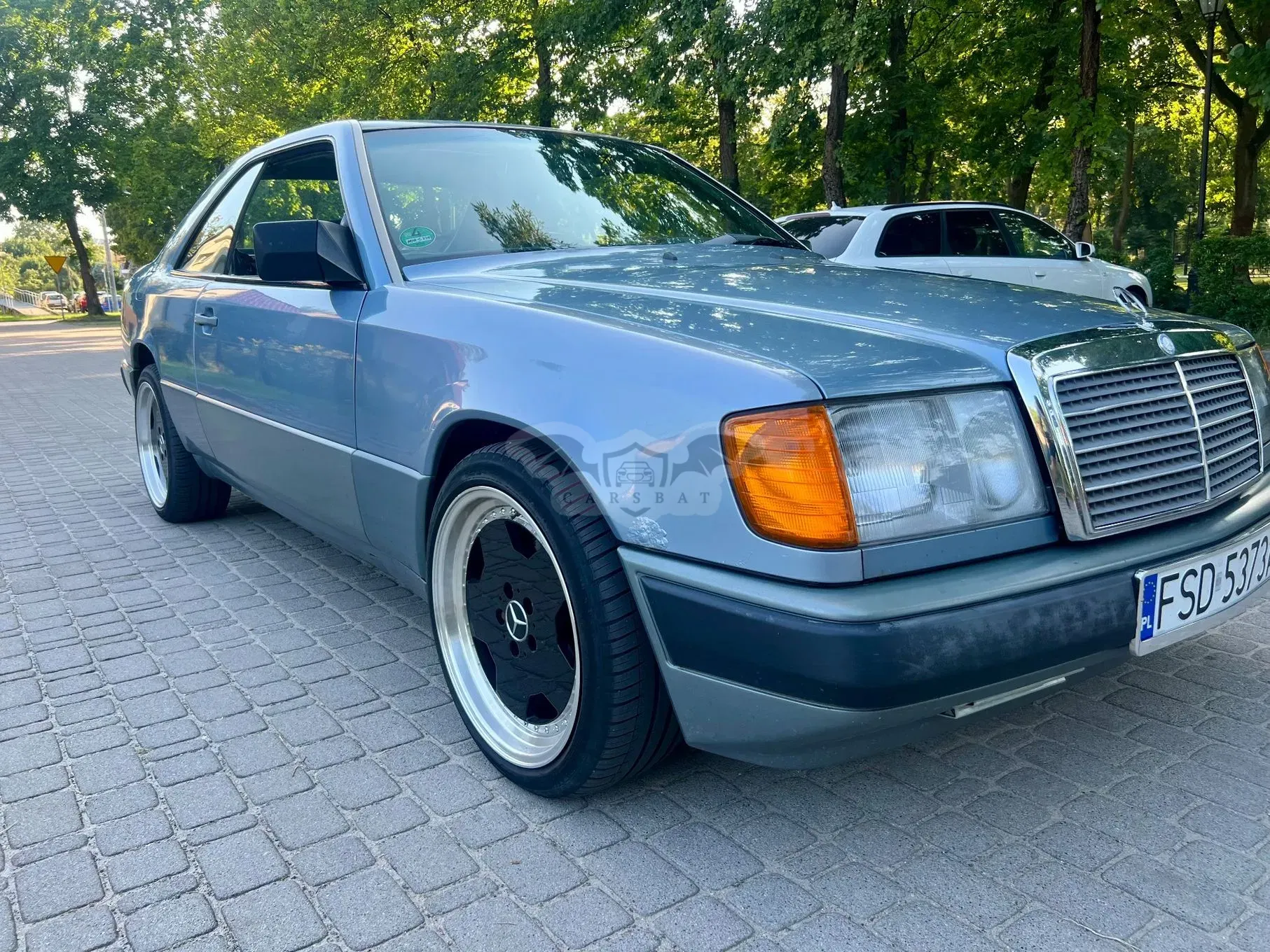 Mercedes-Benz E 1988