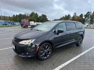 Chrysler Pacifica 2020