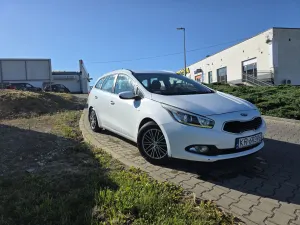 Kia Ceed II (2012-) 1.6 CRDi M 2012