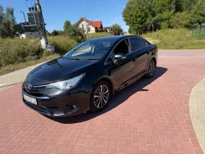 Toyota Avensis III (2009-) 2.0 D-4D Premium 2015