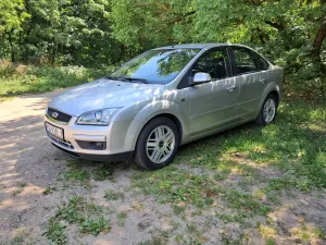 Ford Focus Mk2 (2004-2011) 1.6 Ghia 2007