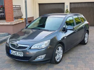 Opel Astra J (2009-2019) 1.4 Turbo Edition 2011