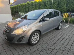Opel Corsa D (2006-2014) 1.4 16V Cosmo 2013