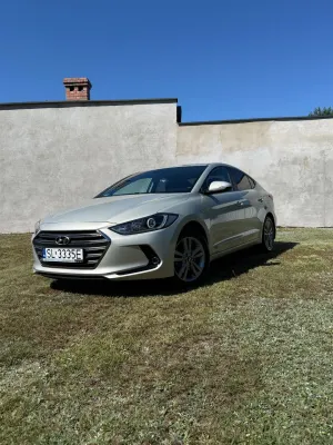 Hyundai Elantra VI (2016-2020) 1.6 Comfort 2017