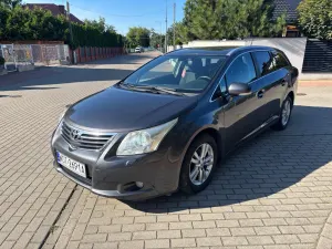 Toyota Avensis III (2009-) 2.0 D-4D 2010 2010