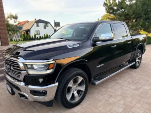RAM 1500 5.7 Crew Cab Laramie 2021