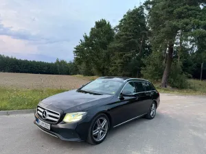 Mercedes-Benz E W213 (2016-2023) 220 d 4-Matic 9G-TRONIC 2017