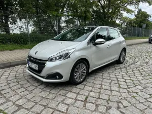 Peugeot 208 I (2012-2019) 1.2 PureTech GPF Allure S&S EAT6 2017