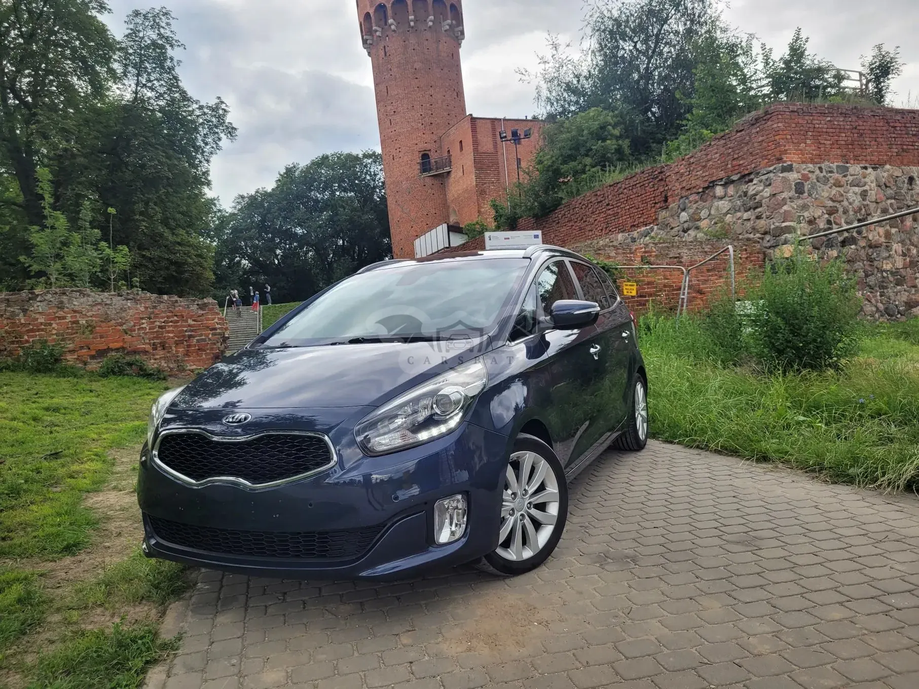Kia Carens (Rondo) IV (2013-) 1.7 CRDi 141 Dream Team Edition 2015