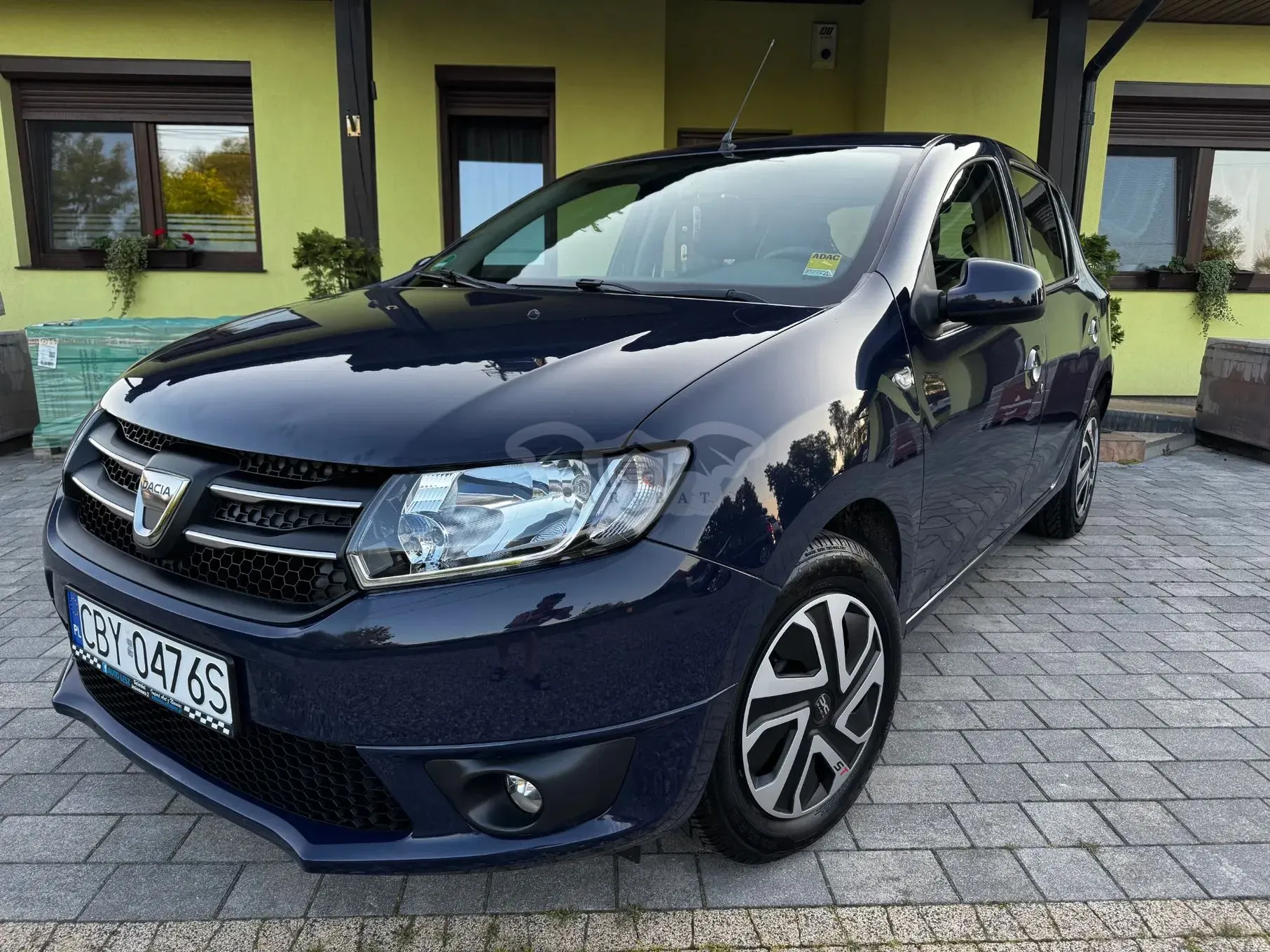 Dacia Sandero II (2012-2020) 1.2 16V 75 Laureate 2015