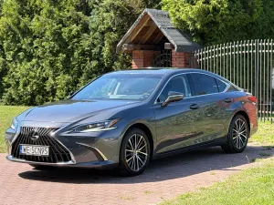 Lexus ES 300h Prestige 2024