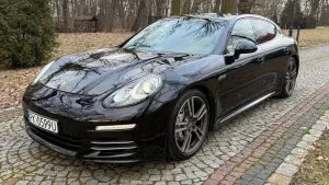 Porsche Panamera 4S 2015