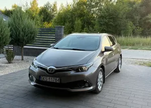 Toyota Auris II (2012-) 2016