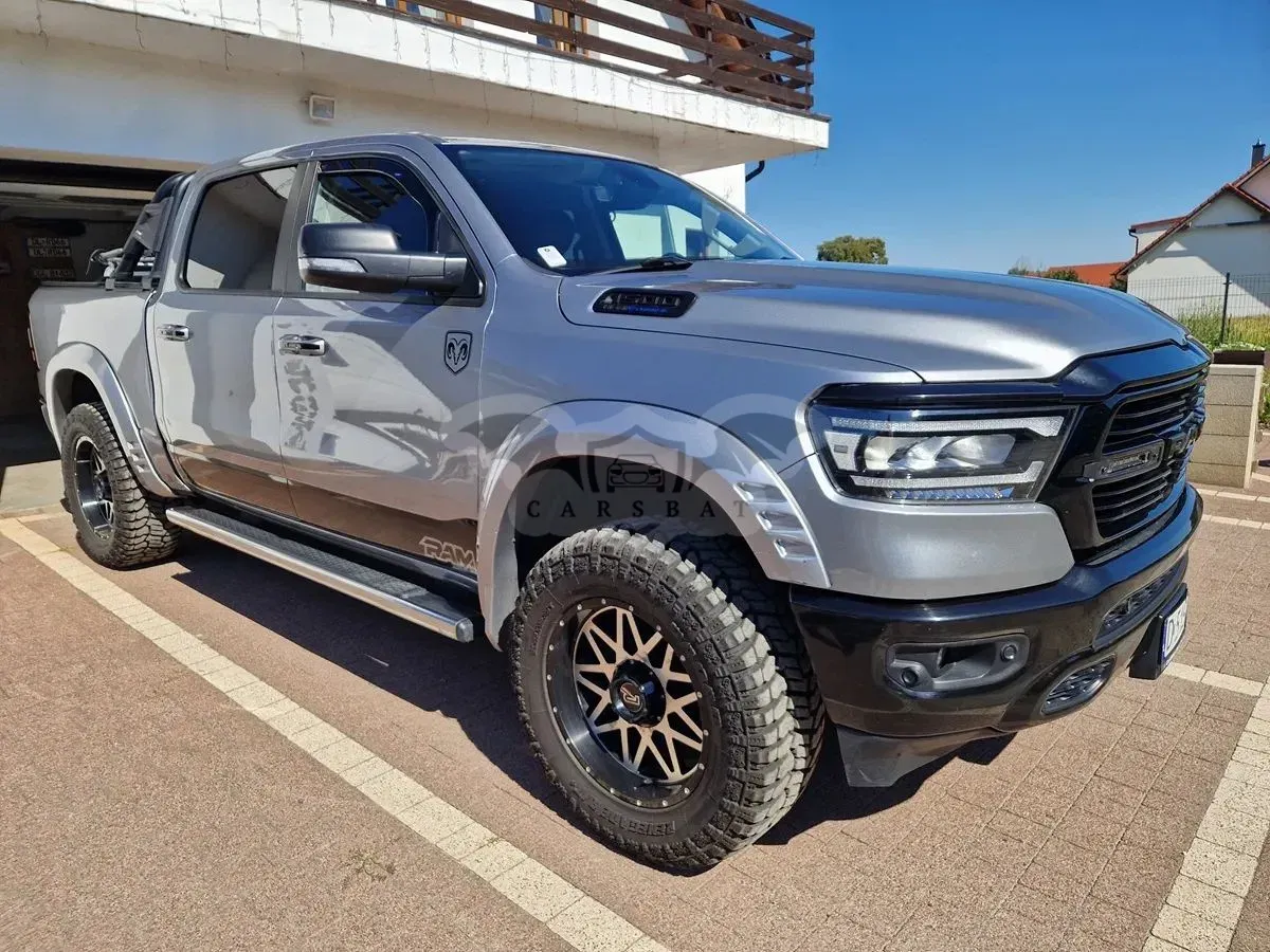 RAM 1500 Crew Cab Shortbed Bighorn 2020