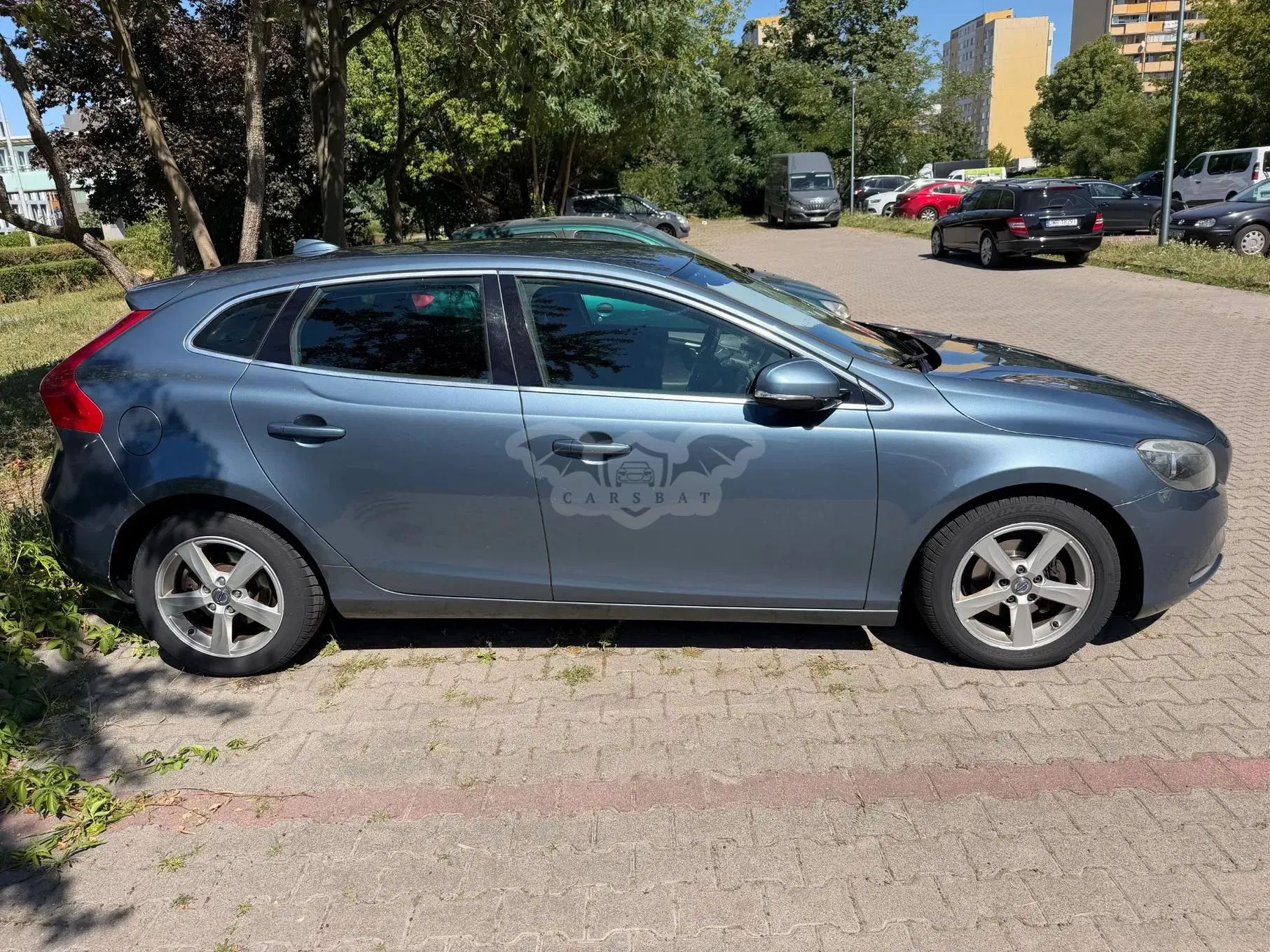 Volvo V40 II (2012-) D2 Momentum 2013