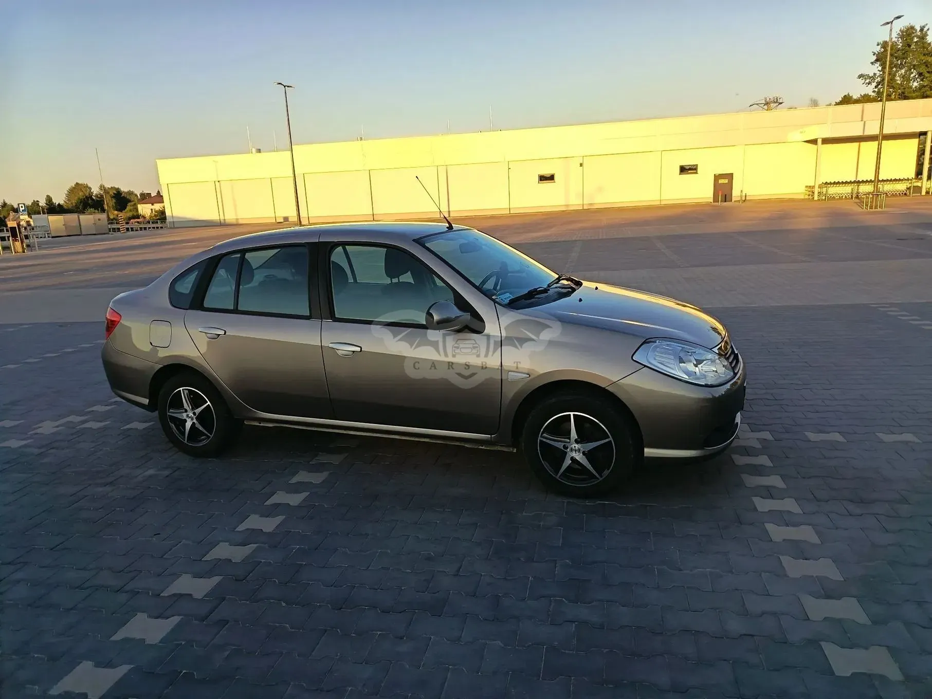 Renault Thalia 2008